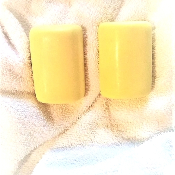 HANDCRAFTED TURMERIC GINGER AVOCADO CUCUMBER SOAP ARTISAN BATH BARS 3PC SET NWT - Picture 3 of 4